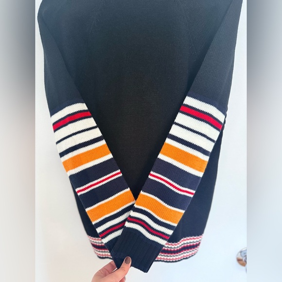 Tommy Hilfiger Women’s V-Neck Sweater - Picture 3 of 5